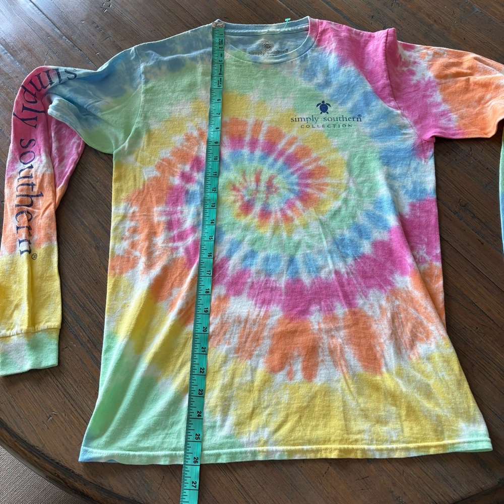 Simply Southern S long sleeve turtle tie dye top - Picture 13 of 13